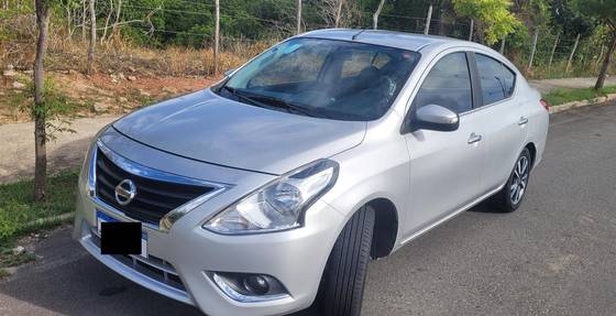 NISSAN VERSA 1.6 16V FLEXSTART SL 4P XTRONIC NISSAN VERSA 1.6 16V FLEXSTART SL 4P XTRONIC
